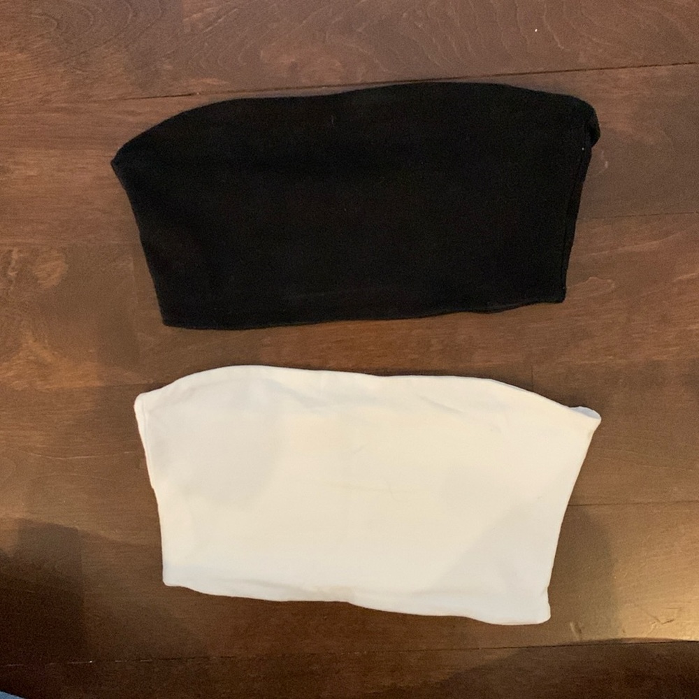 Cropped tube top set. One black and one white tube top